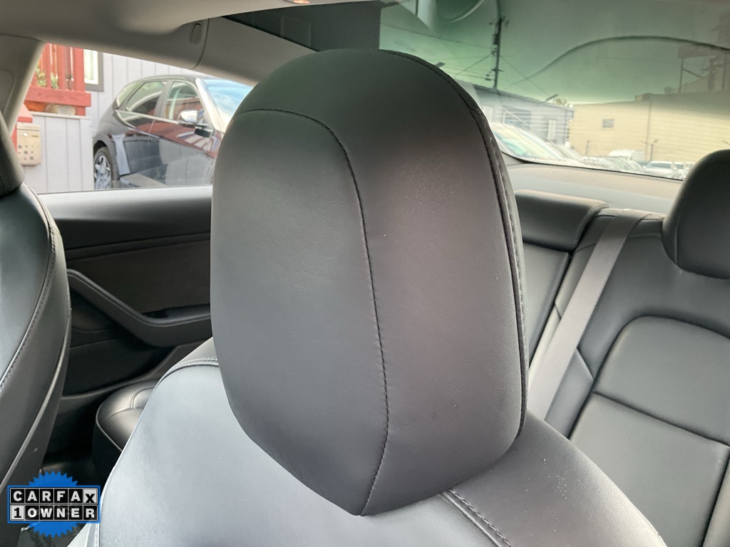 2018 Tesla Model 3 Long Range photo 12