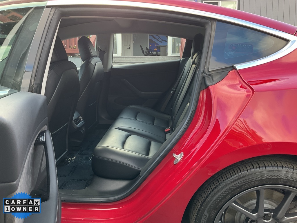 2018 Tesla Model 3 Long Range photo 19