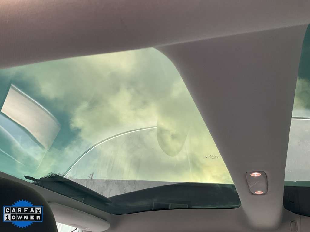 2018 Tesla Model 3 Long Range photo 23