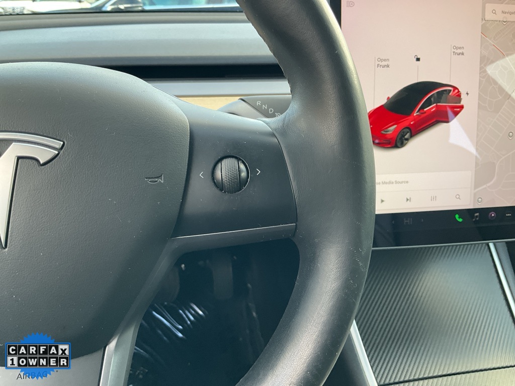 2018 Tesla Model 3 Long Range photo 31