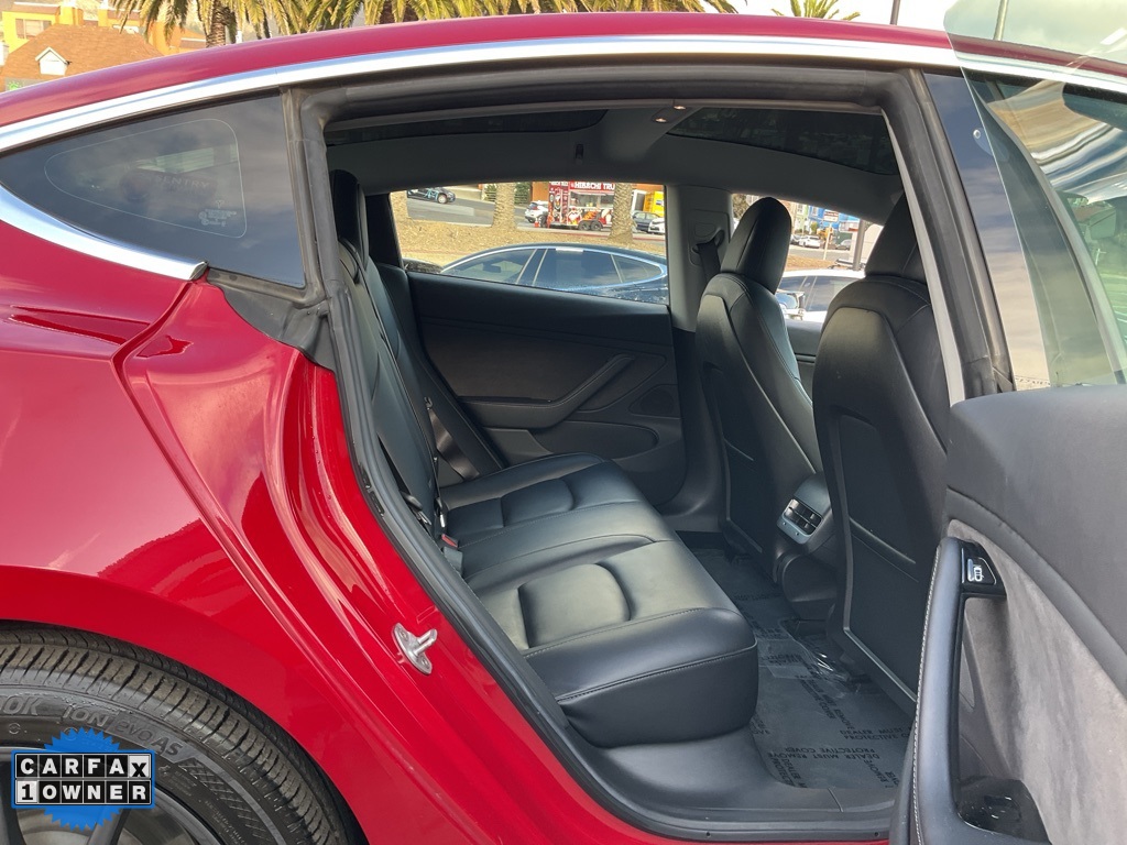 2018 Tesla Model 3 Long Range photo 41