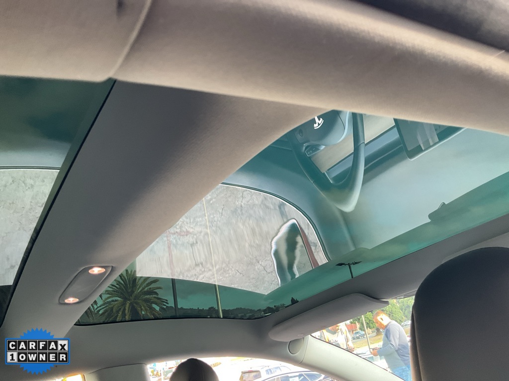2018 Tesla Model 3 Long Range photo 46