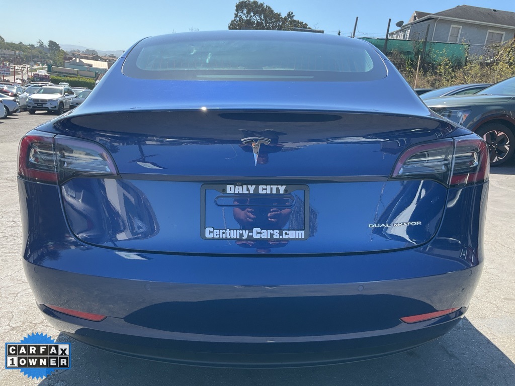 2018 Tesla Model 3 Long Range photo 4