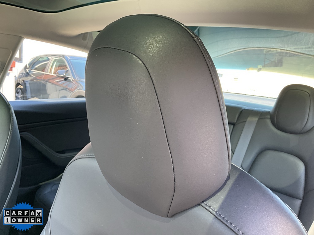 2018 Tesla Model 3 Long Range photo 15