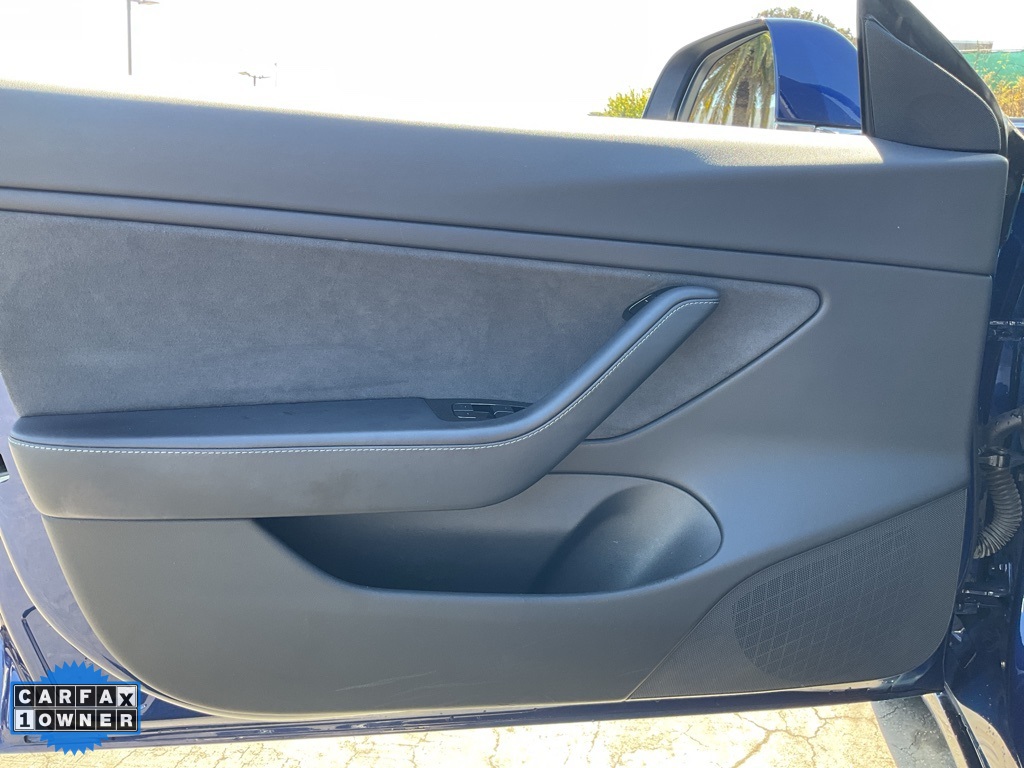 2018 Tesla Model 3 Long Range photo 19