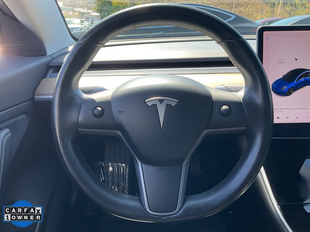 2018 Tesla Model 3 Long Range photo 32