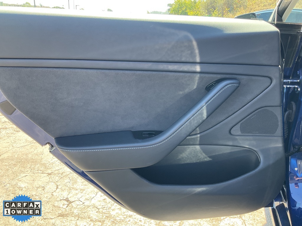 2018 Tesla Model 3 Long Range photo 43