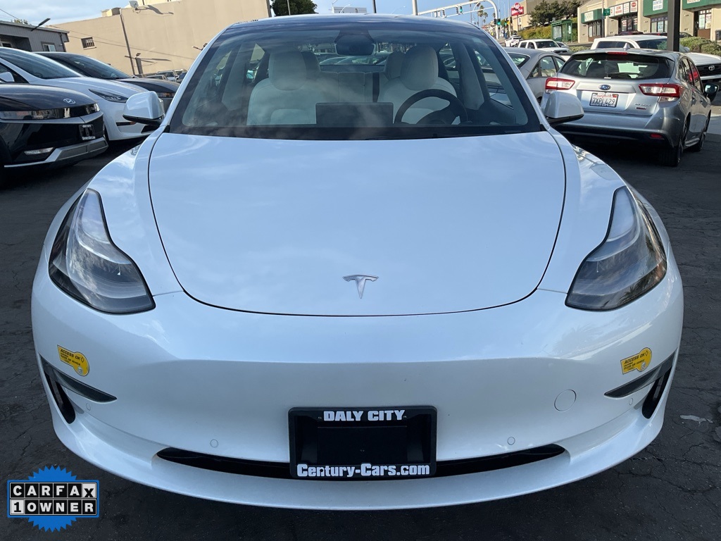 2022 Tesla Model 3 photo 2