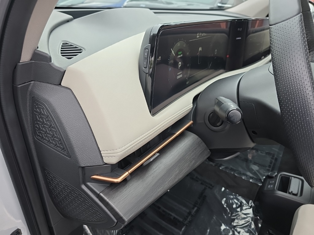 2023 Nissan ARIYA Engage photo 17