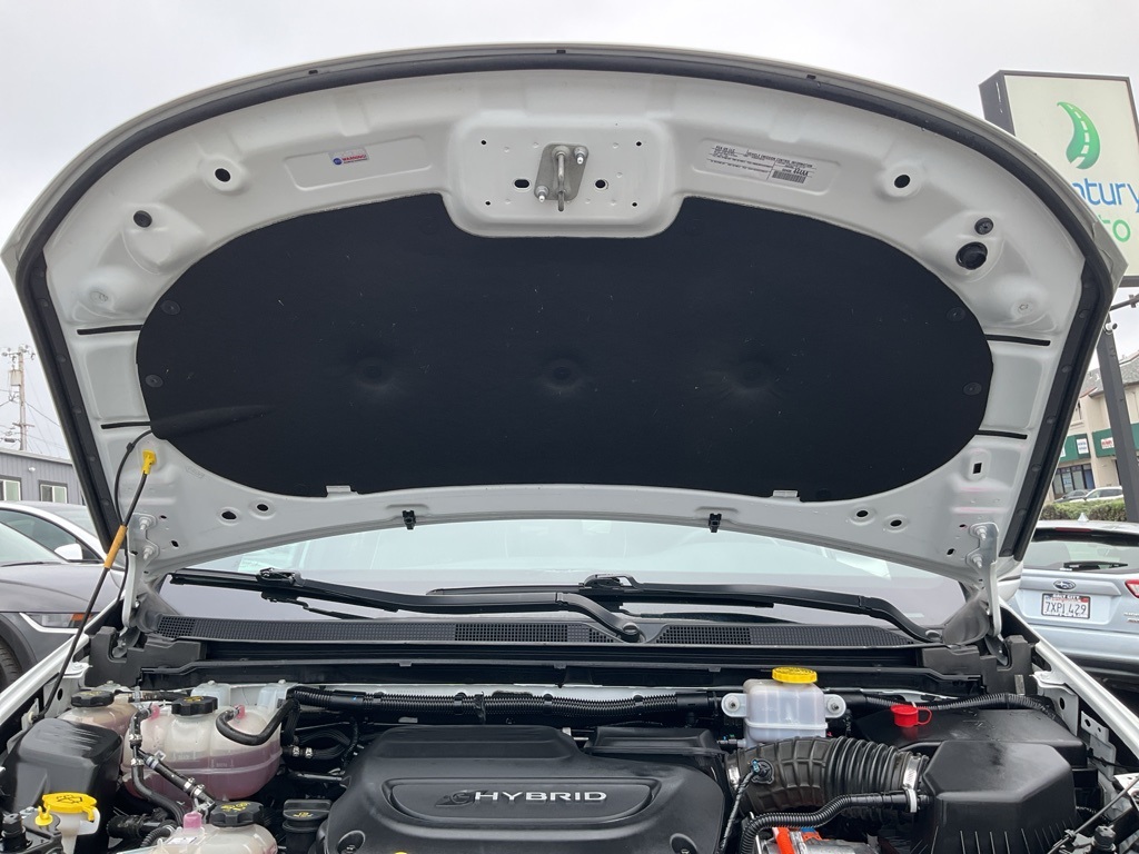 2019 Chrysler Pacifica Hybrid Limited photo 9