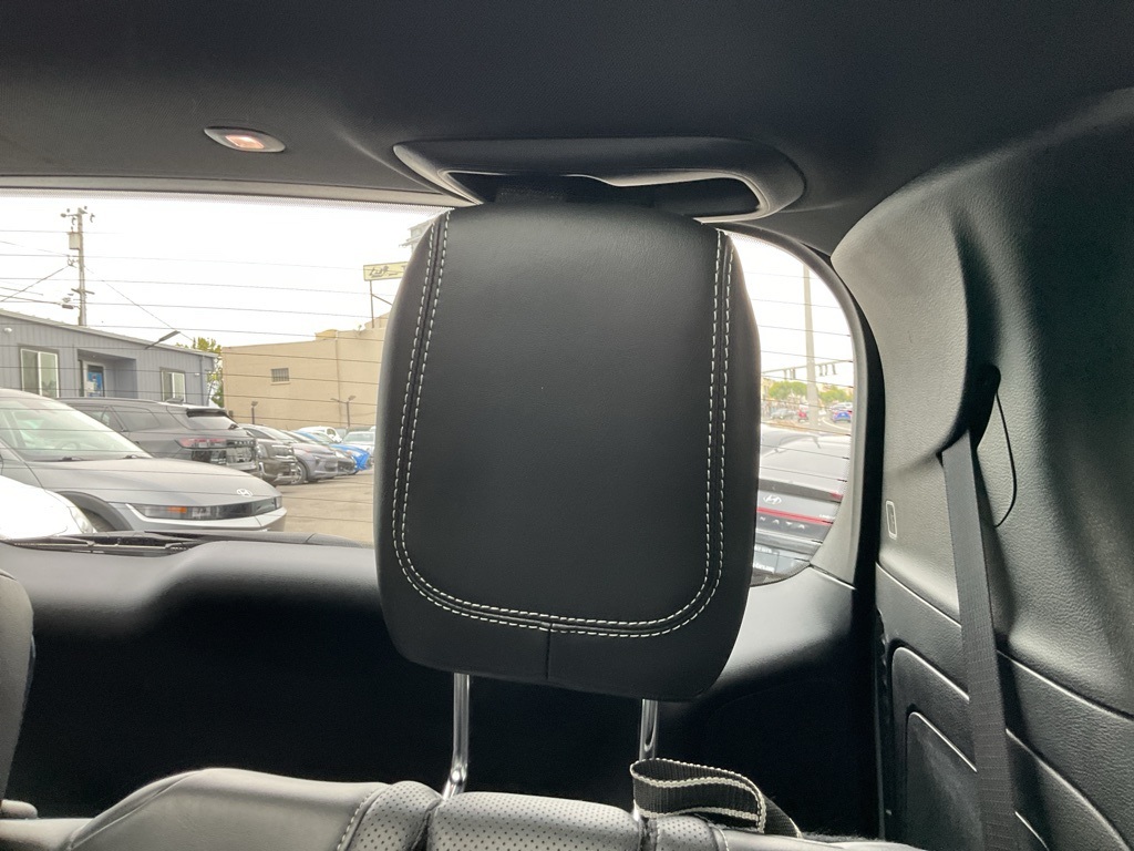 2019 Chrysler Pacifica Hybrid Limited photo 23