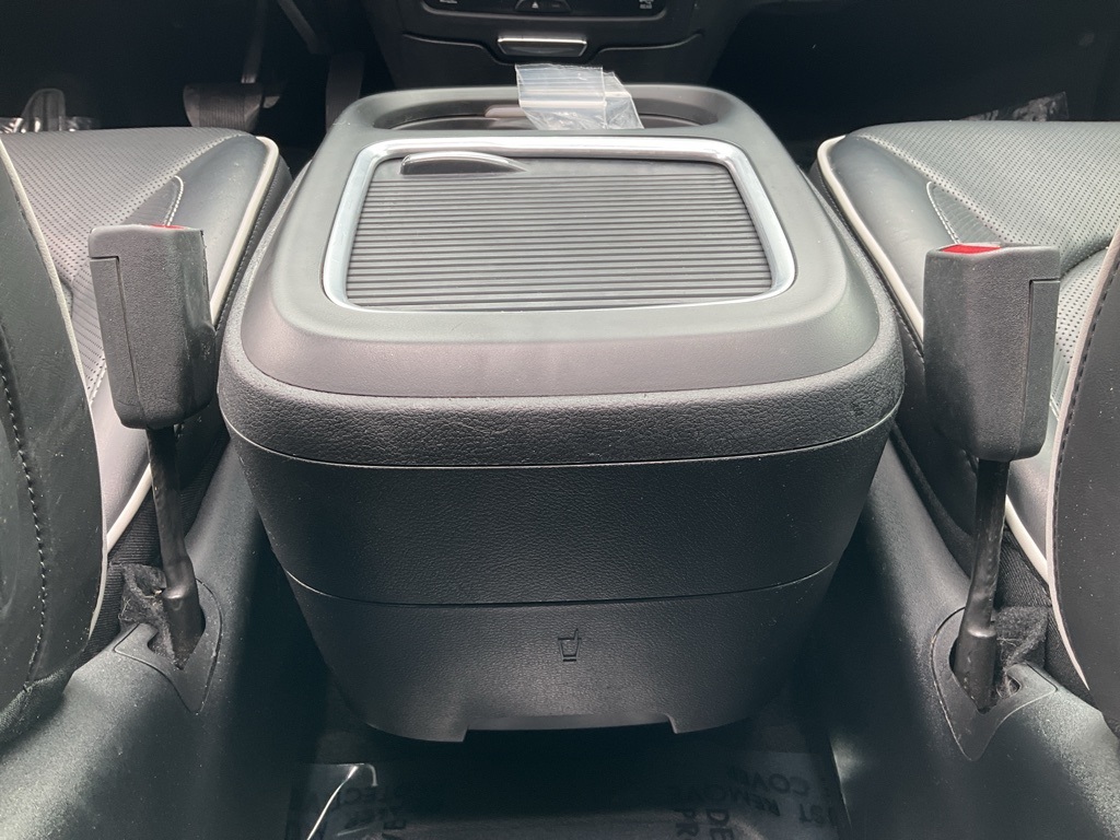 2019 Chrysler Pacifica Hybrid Limited photo 25
