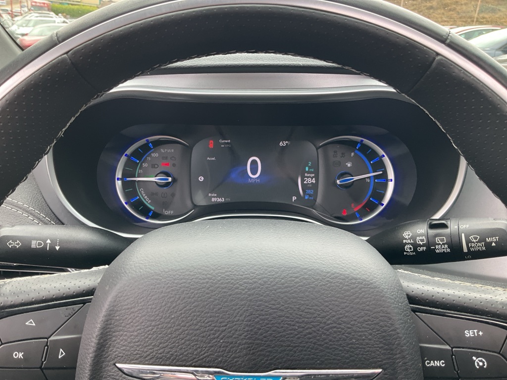 2019 Chrysler Pacifica Hybrid Limited photo 32