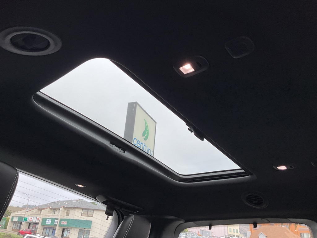 2019 Chrysler Pacifica Hybrid Limited photo 48