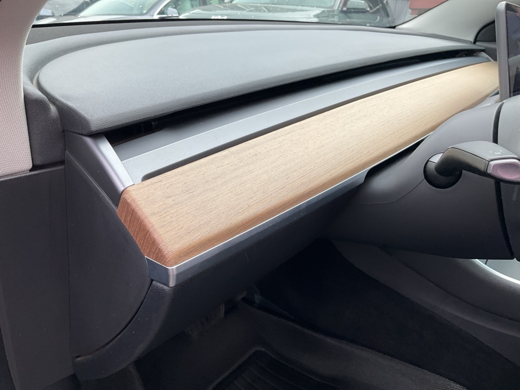 2019 Tesla Model 3 Long Range photo 17