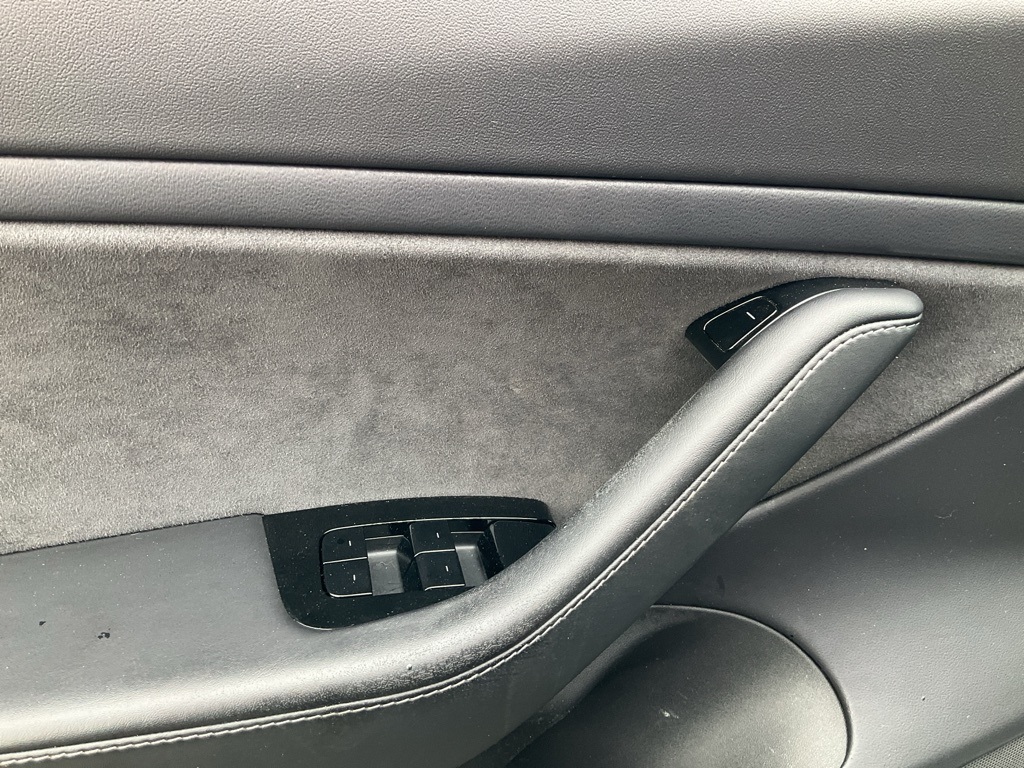 2019 Tesla Model 3 Long Range photo 22