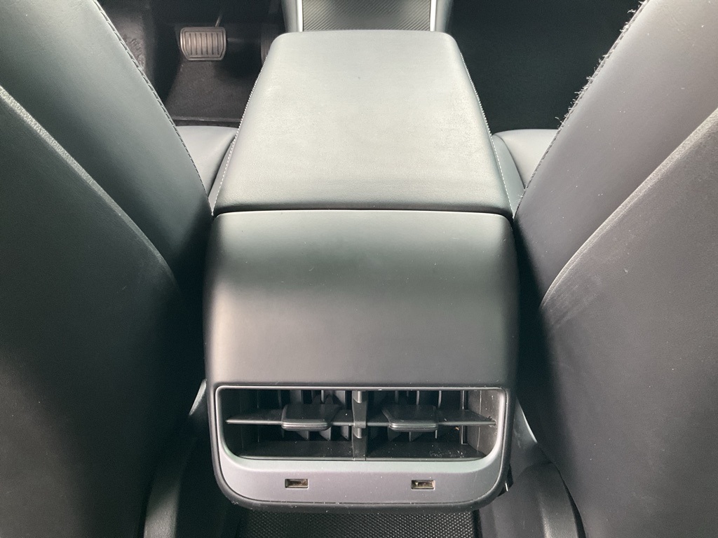 2019 Tesla Model 3 Long Range photo 31