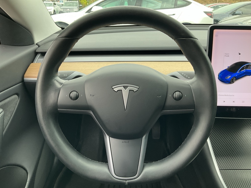 2019 Tesla Model 3 Long Range photo 35