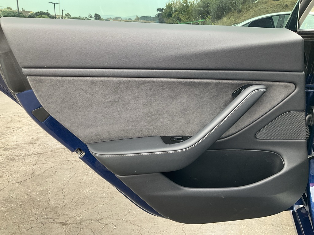 2019 Tesla Model 3 Long Range photo 45