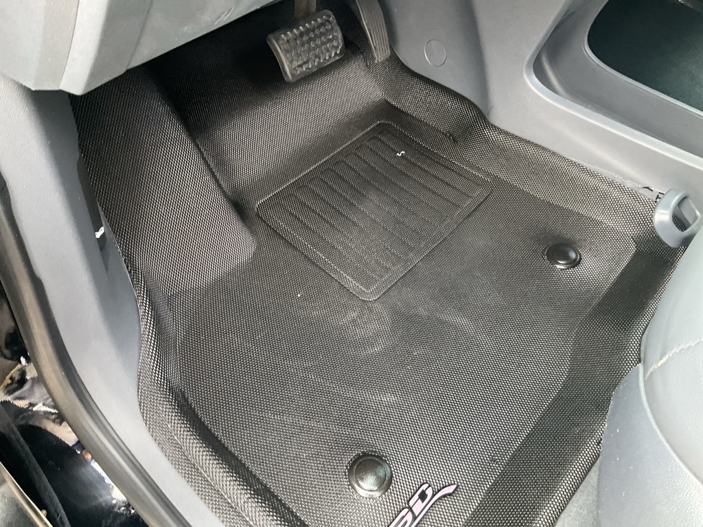 2017 Chevrolet Bolt EV Premier photo 18