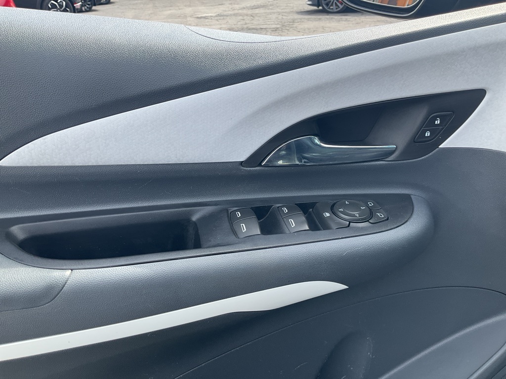 2017 Chevrolet Bolt EV Premier photo 22
