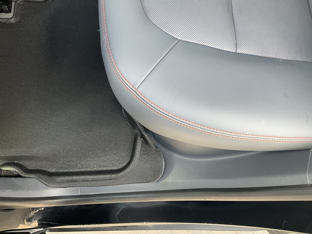 2017 Chevrolet Bolt EV Premier photo 24