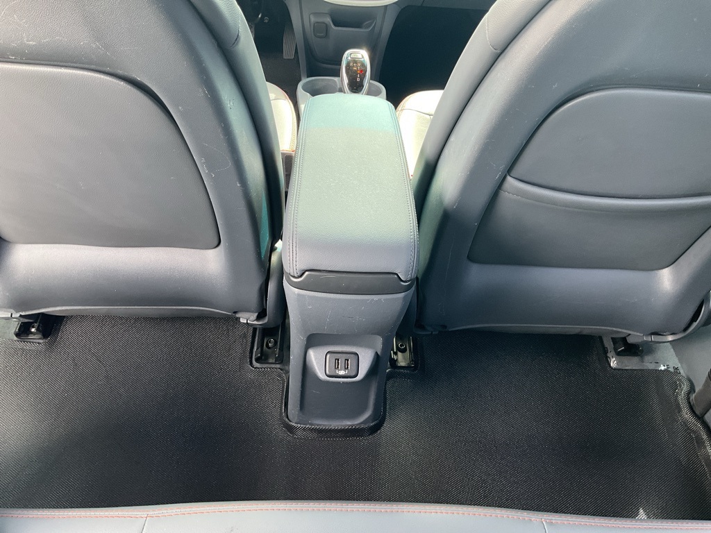 2017 Chevrolet Bolt EV Premier photo 32