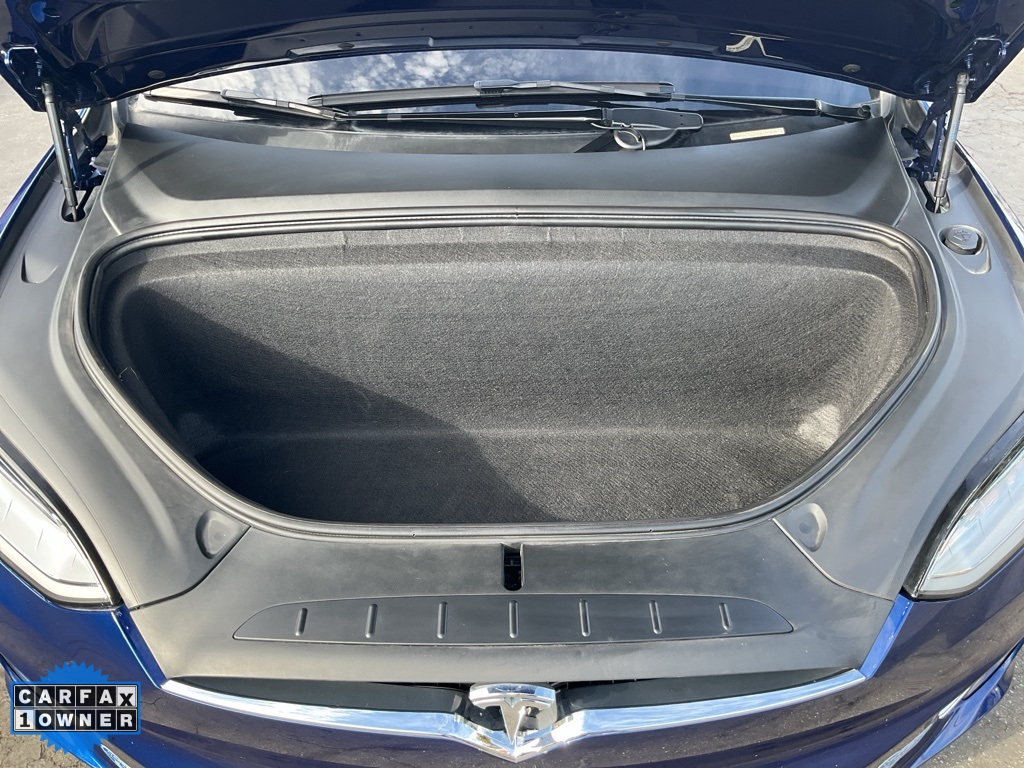 2020 Tesla Model X Long Range photo 11