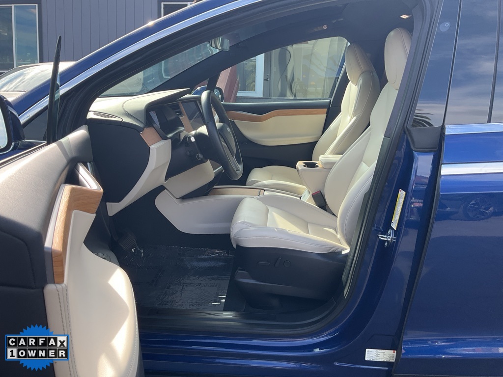 2020 Tesla Model X Long Range photo 13