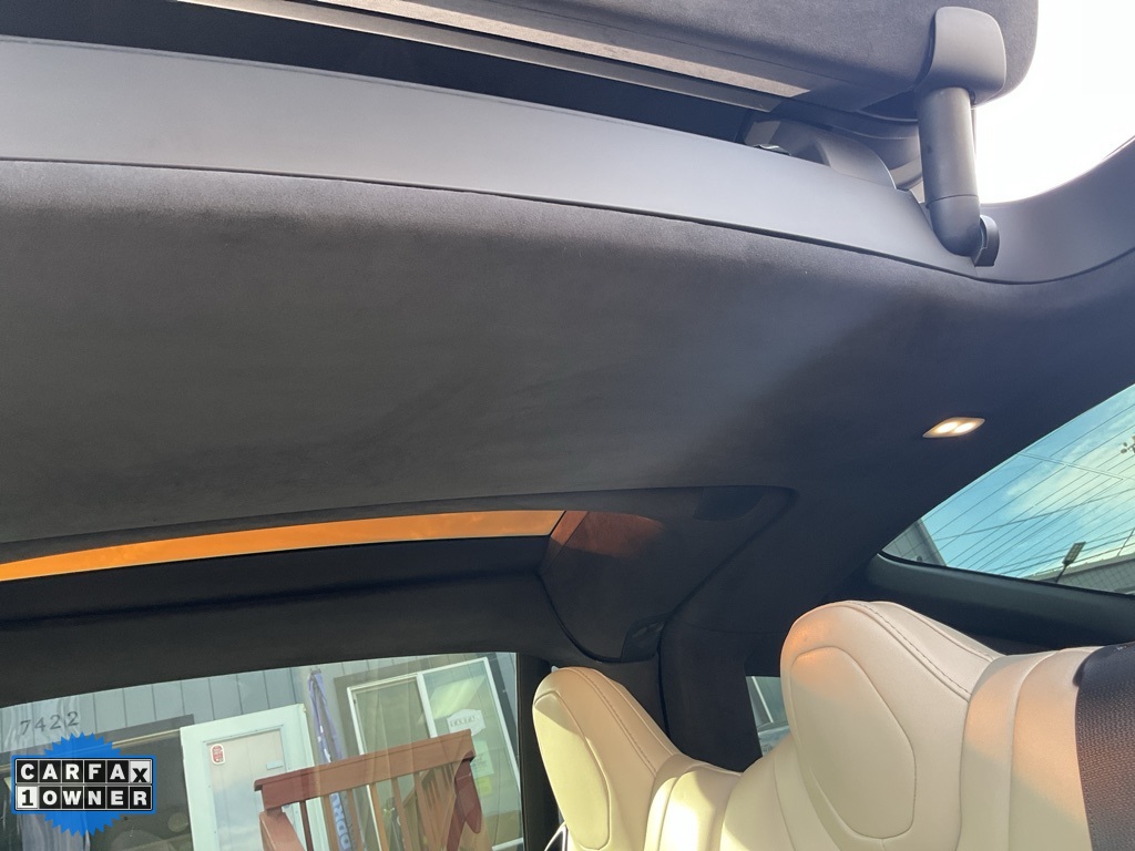 2020 Tesla Model X Long Range photo 26