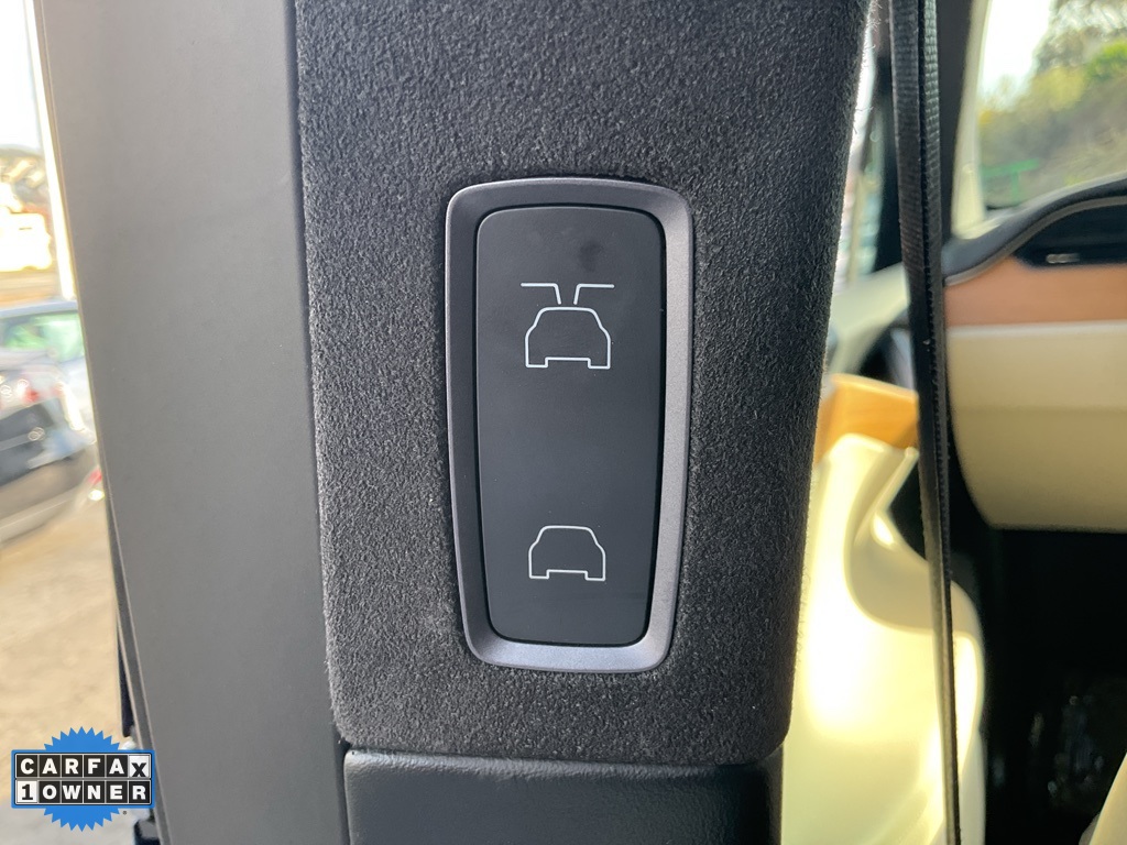 2020 Tesla Model X Long Range photo 40
