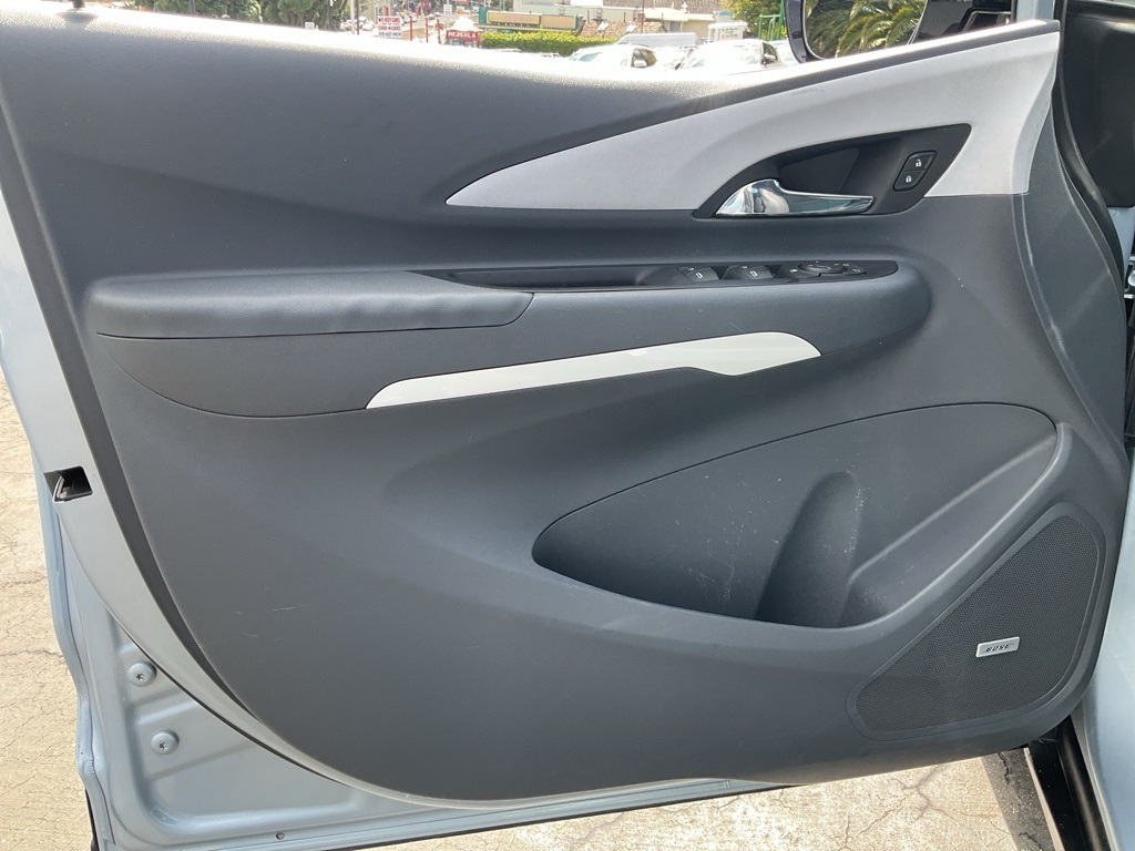 2017 Chevrolet Bolt EV Premier photo 18