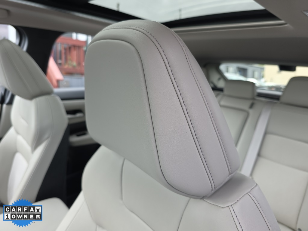 2023 Nissan ARIYA Empower photo 16