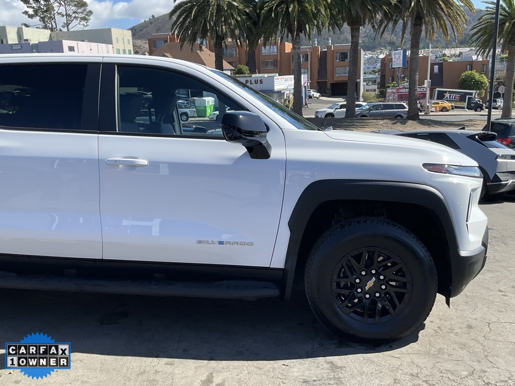 2024 Chevrolet Silverado EV Work Truck photo 2