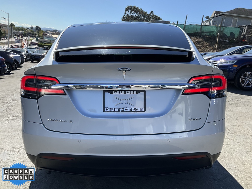 2017 Tesla Model X 100D photo 4