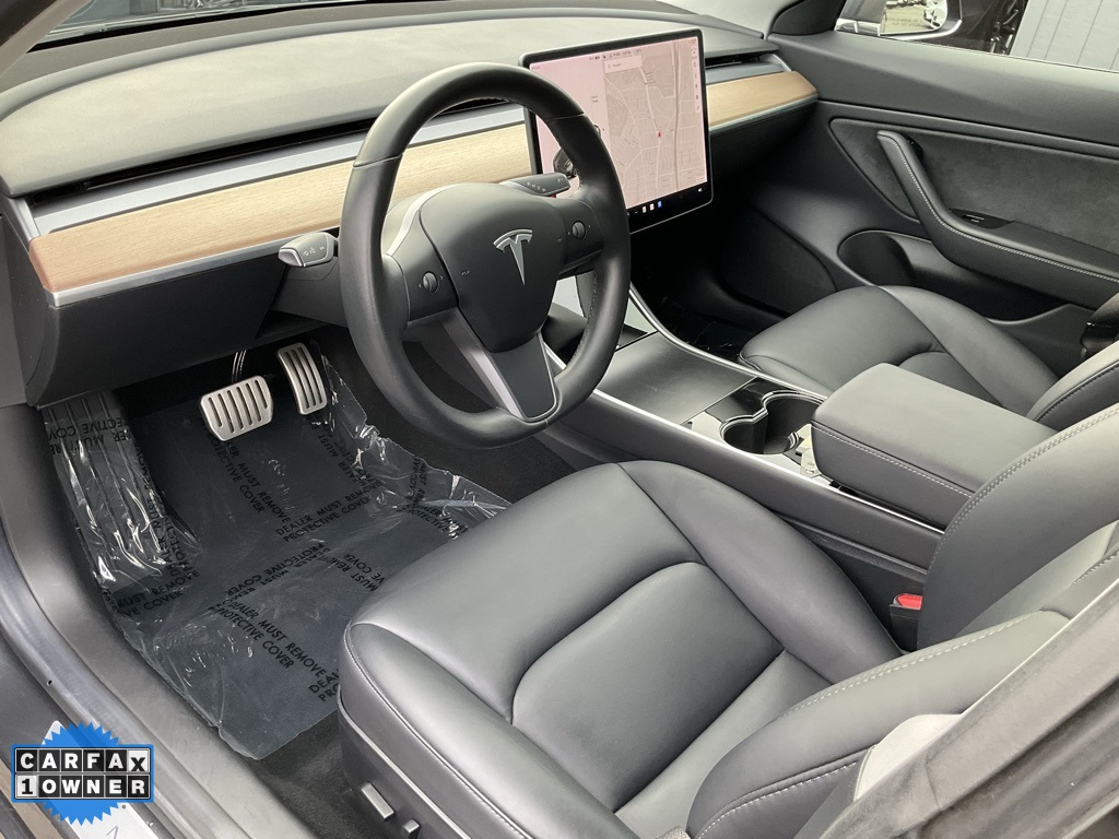 2018 Tesla Model 3 Performance photo 3