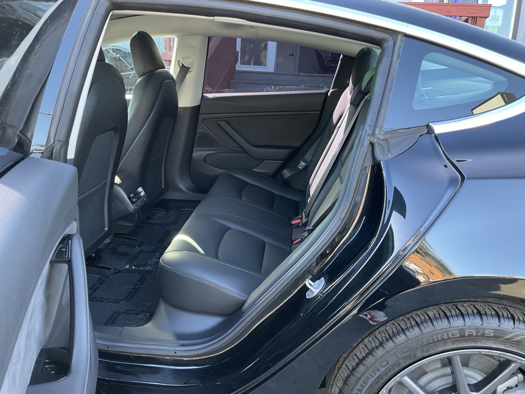 2018 Tesla Model 3 Mid Range photo 3