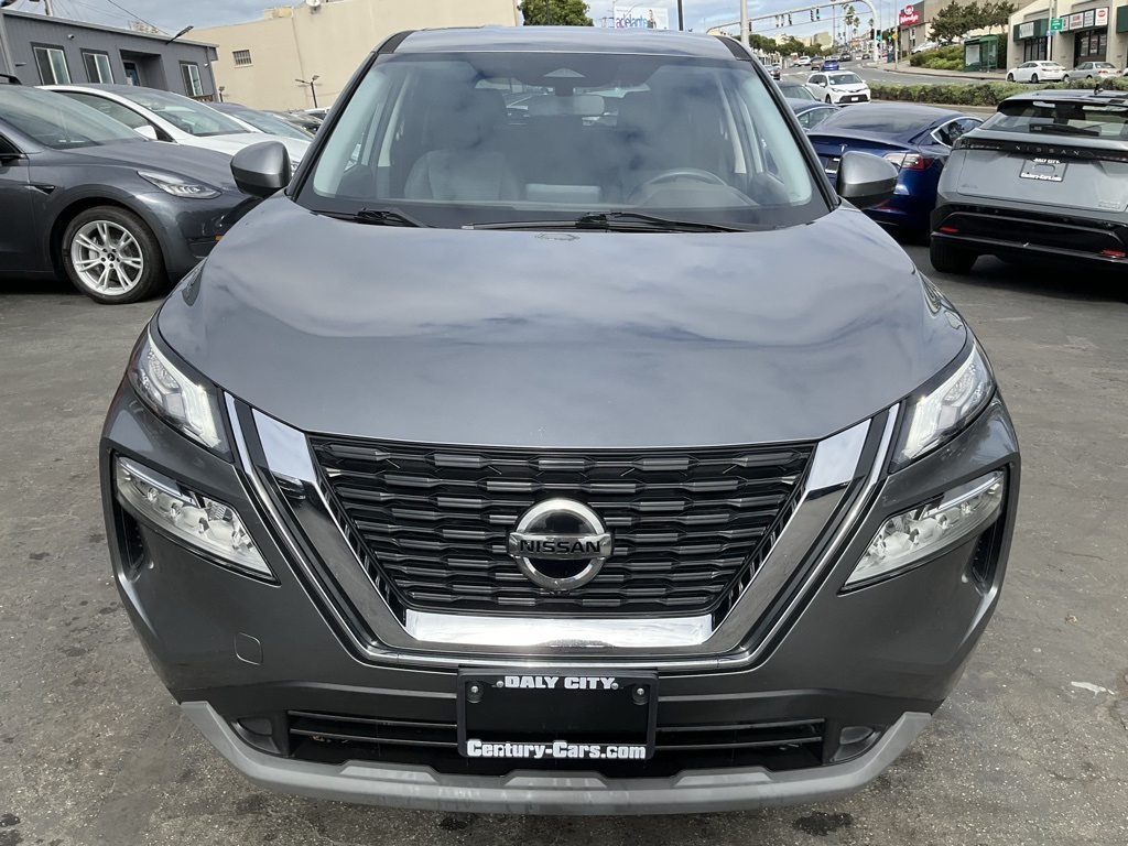 2021 Nissan Rogue SV photo 2