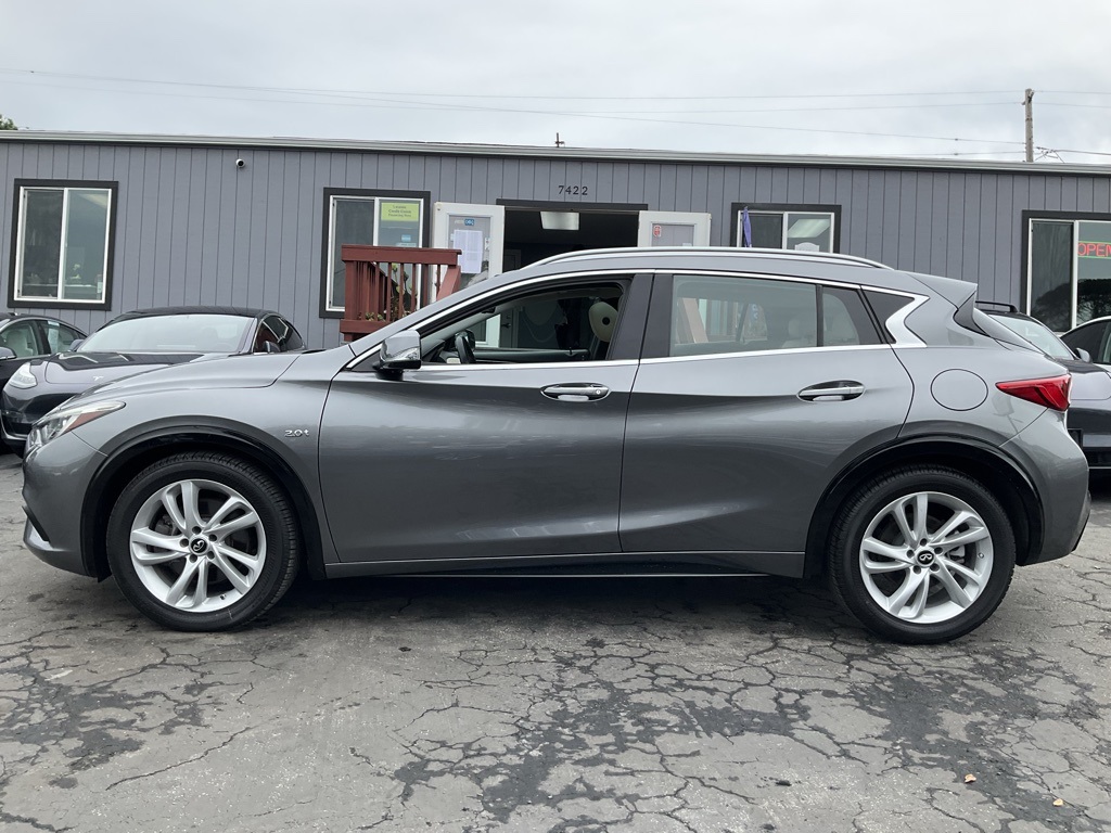 2019 Infiniti QX30 Luxe photo 4