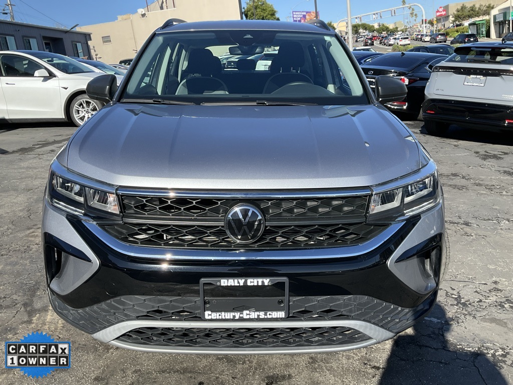 2023 Volkswagen Taos S photo 2