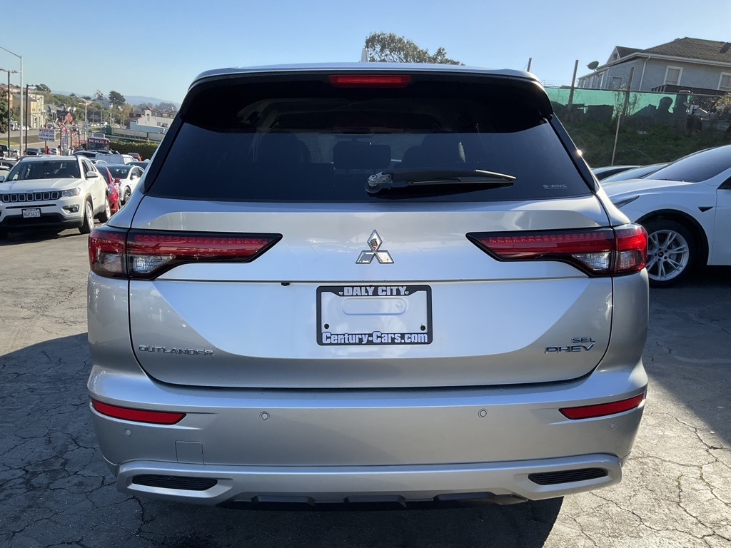 2024 Mitsubishi Outlander PHEV SEL photo 3