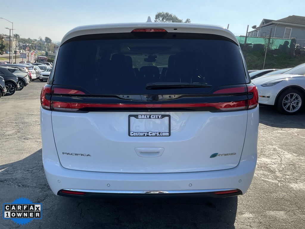 2022 Chrysler Pacifica Hybrid Limited photo 4