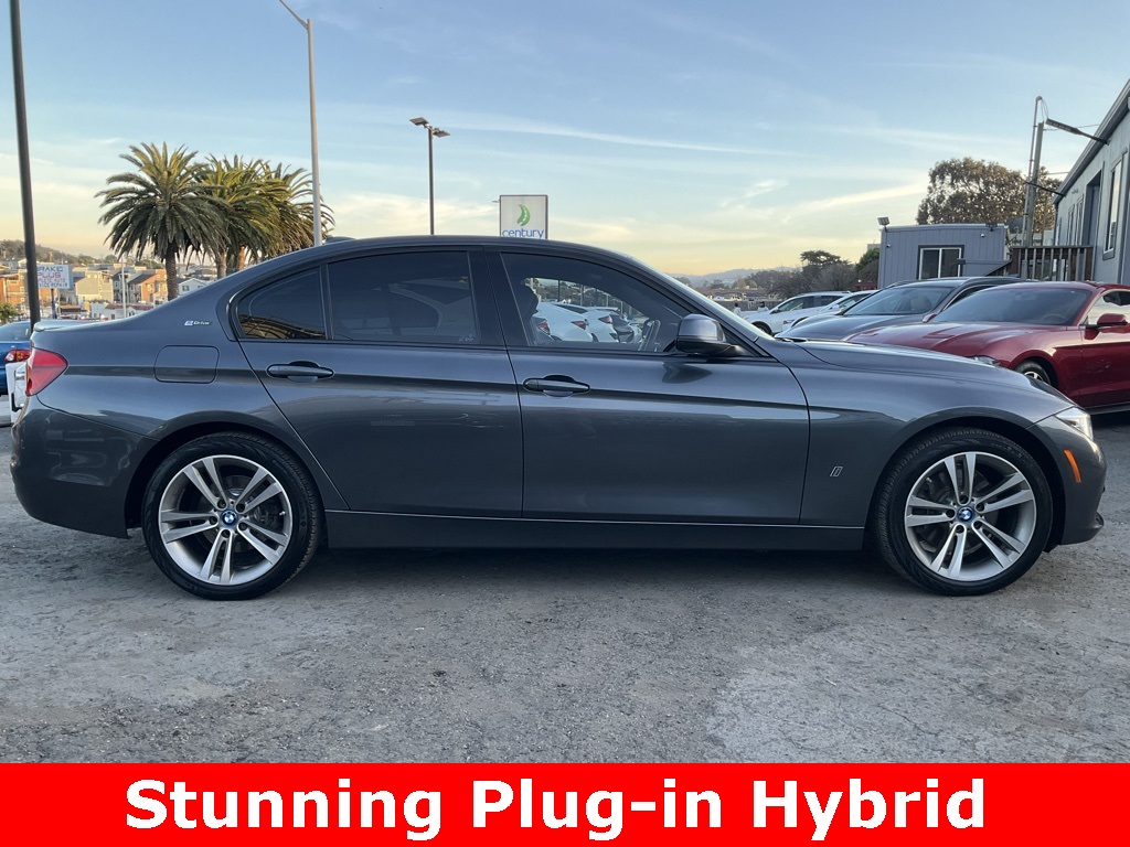 2018 Bmw 330e 3-Series photo 3