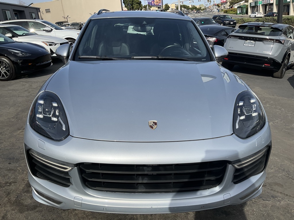 2016 Porsche Cayenne GTS photo 2