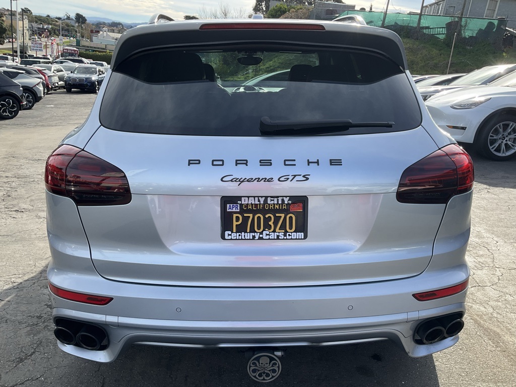 2016 Porsche Cayenne GTS photo 4