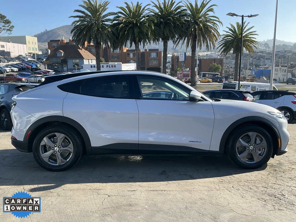 2022 Ford Mustang Mach-E Select photo 2