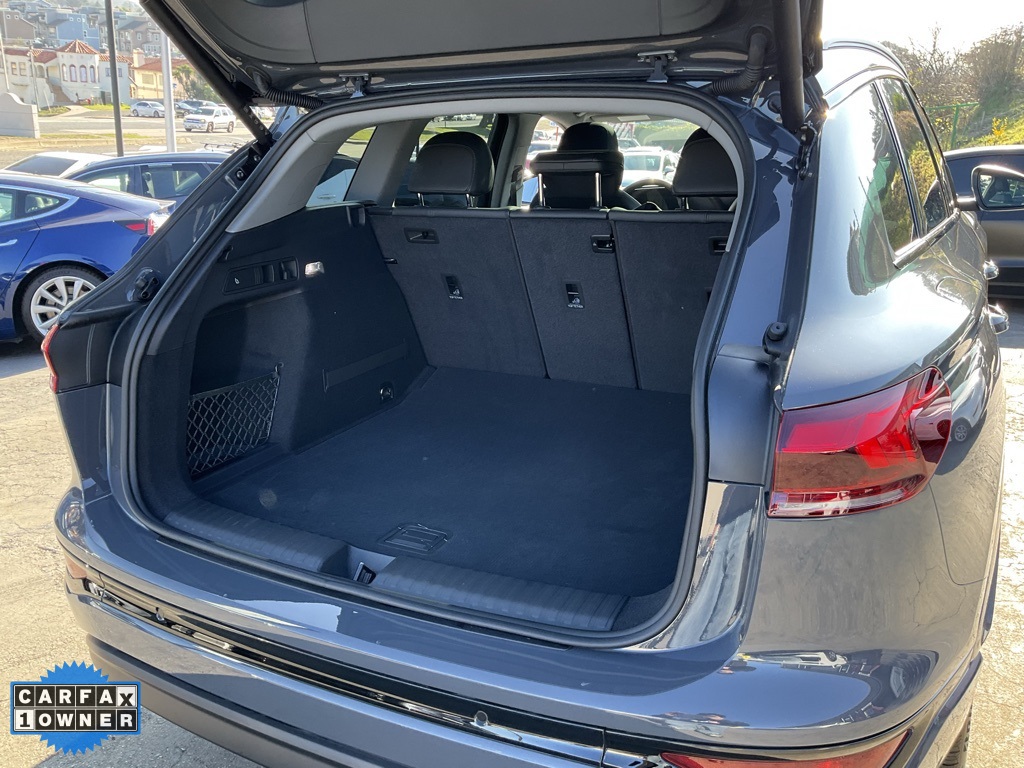 2025 Audi Q6 E-tron Premium Plus photo 3