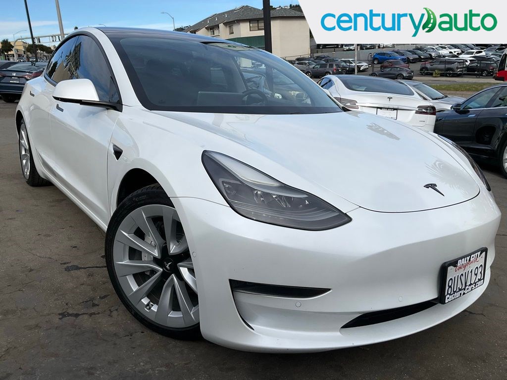 2021 Tesla Model 3 Standard Range Plus's photo