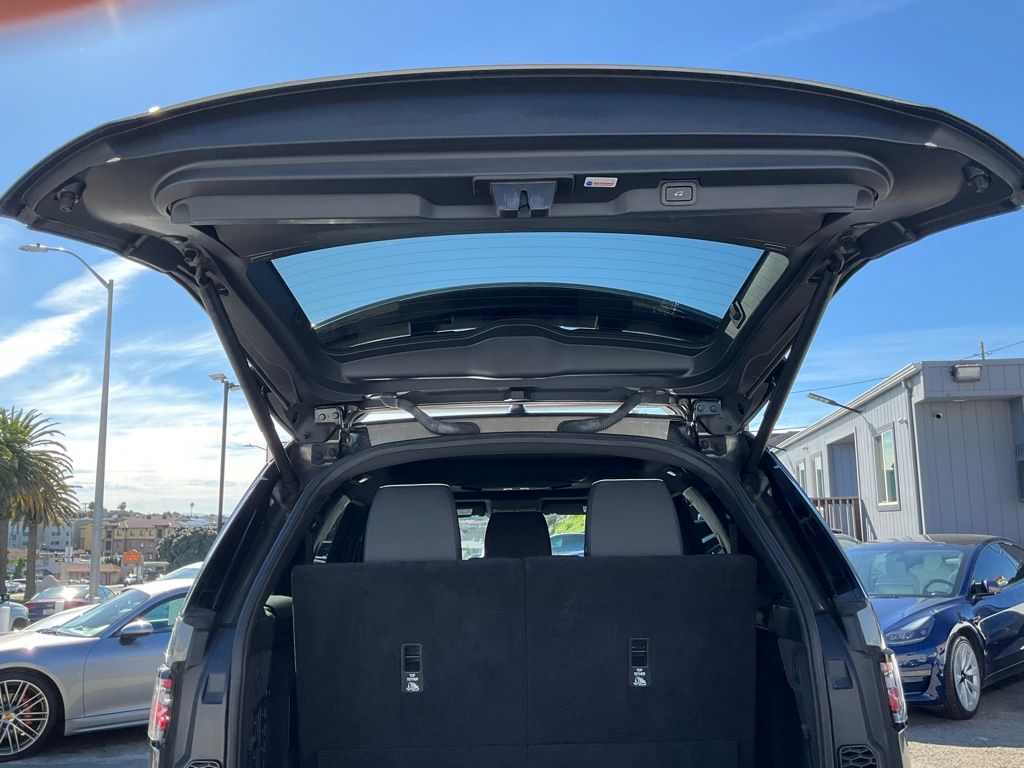 2020 Land Rover Discovery HSE LUX - Photo 9