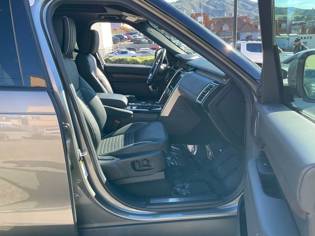 2020 Land Rover Discovery HSE LUX - Photo 68
